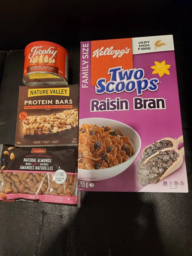 Cereal, Protein Bars, Nuts photo 1