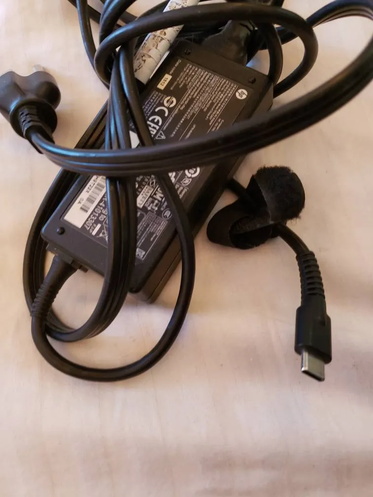 HP UsB - C Charger. photo 1