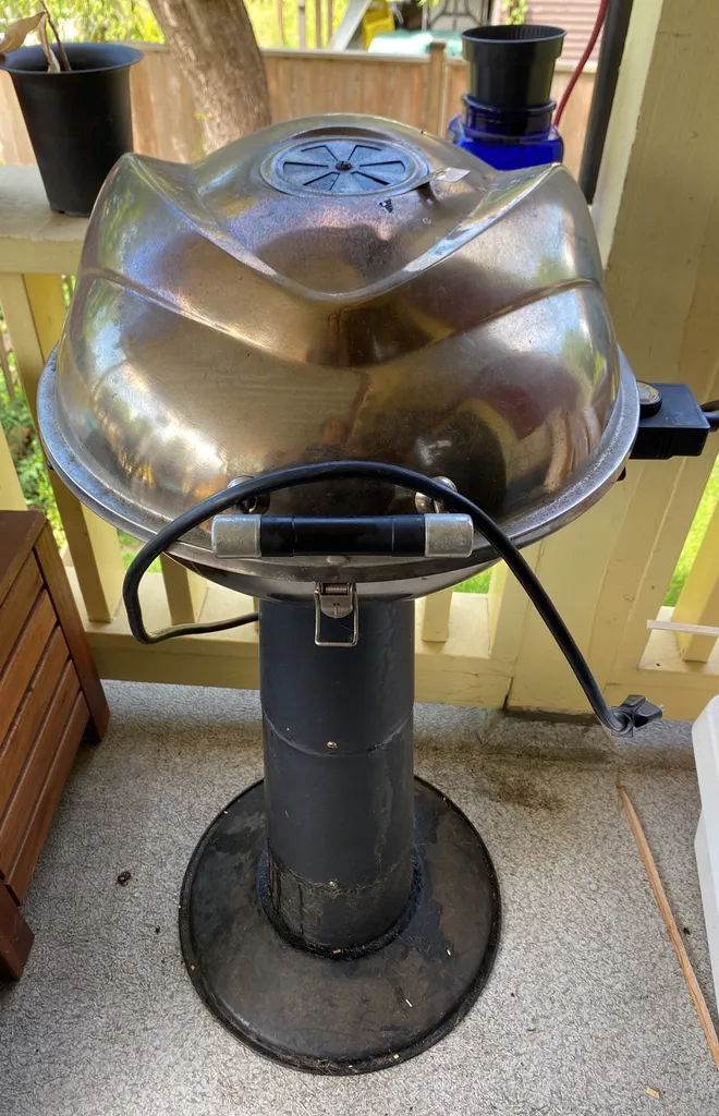 Small Electric BBQ photo 1