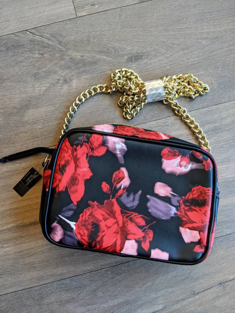 BNWT VS Purse photo 1