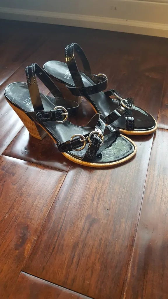 Stuart Weitzman Patent Sandals Size 7 photo 1
