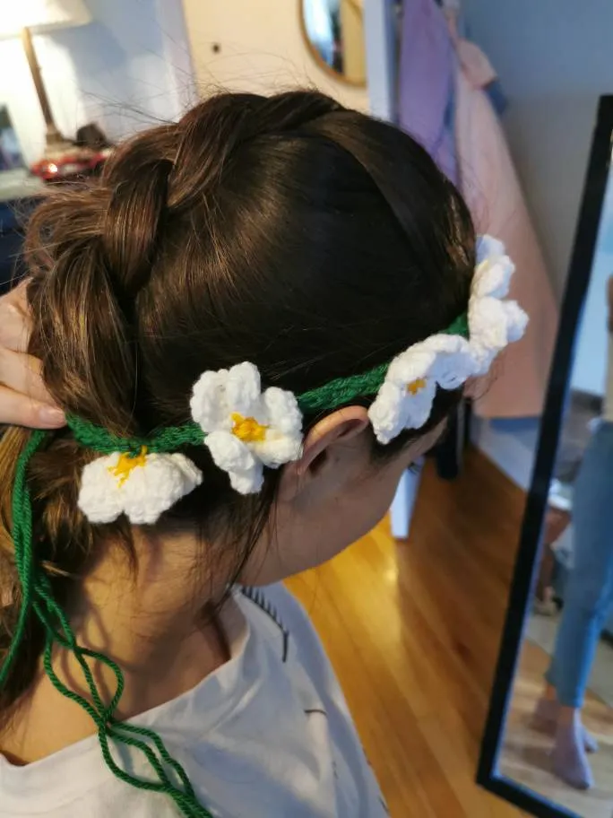 Crochet Daisy Headband photo 1