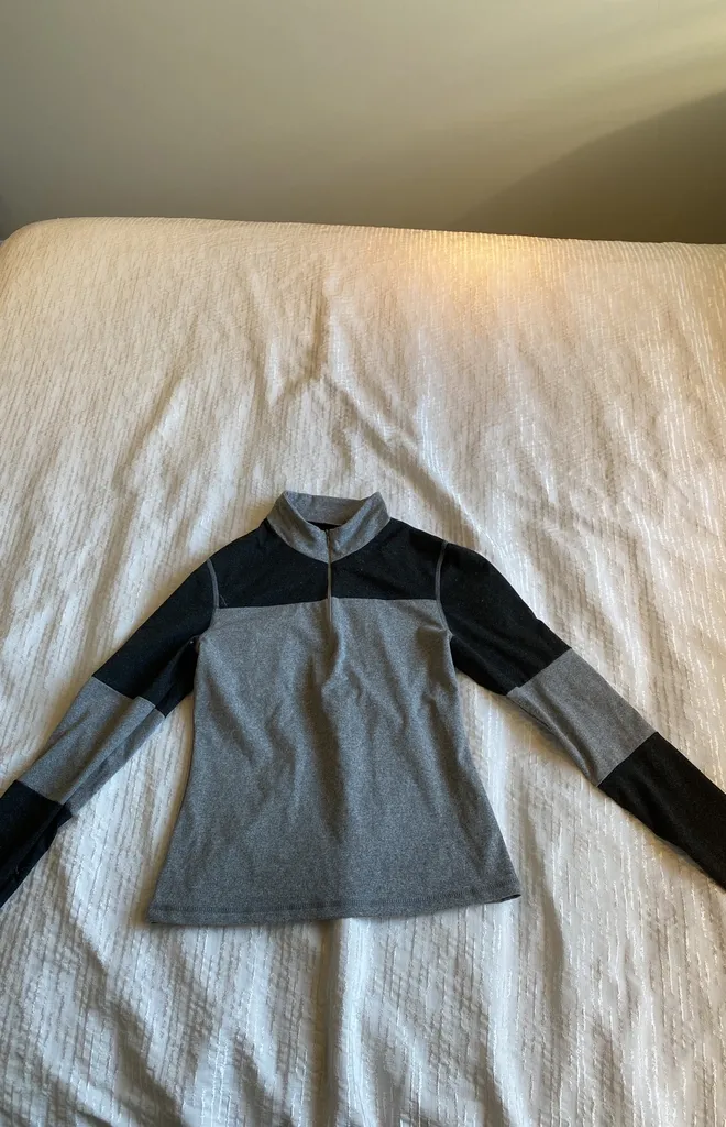 Long Sleeve Fitness Top photo 1