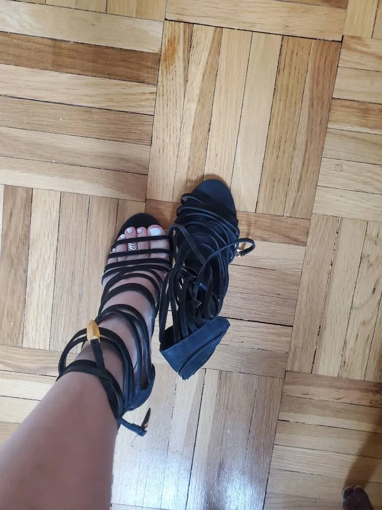 black high heel sandals photo 1