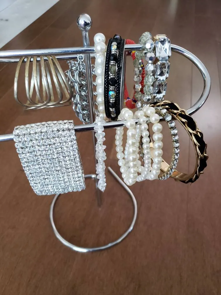 JEWELRY (Bracelets) photo 1