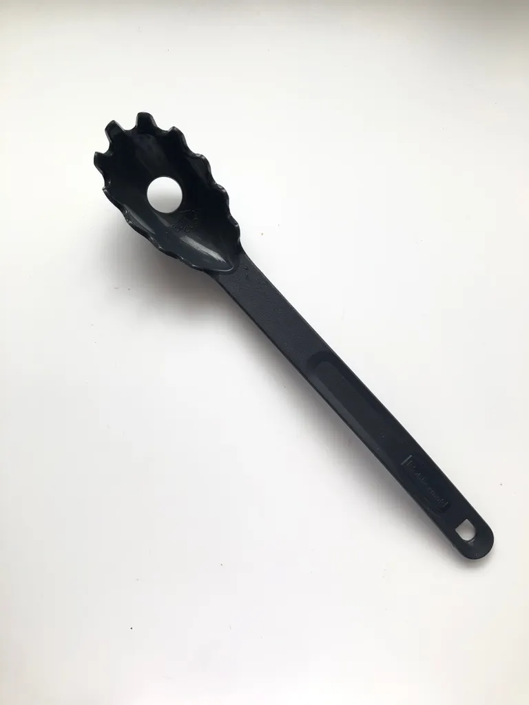 Rubbermaid One Serving Draining Ladle photo 1