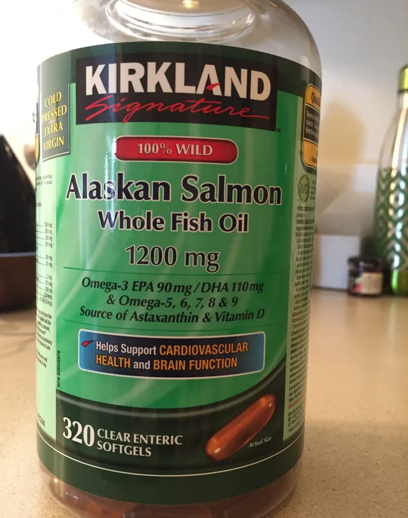 Kirkland Alaskan salmon Oil- 1200mg (320 Soft Gel Capsules) photo 1