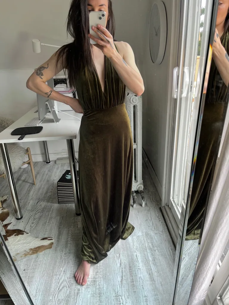 Green Velvet Gown photo 1