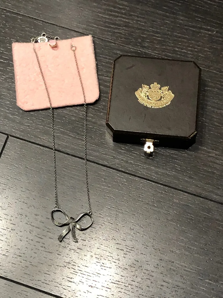 Brand new Juicy Couture Bow Pendant Necklace photo 1