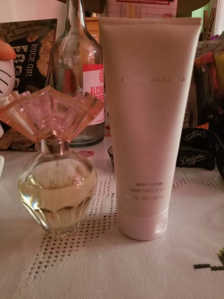 BCBG MAXAZRIA photo 1