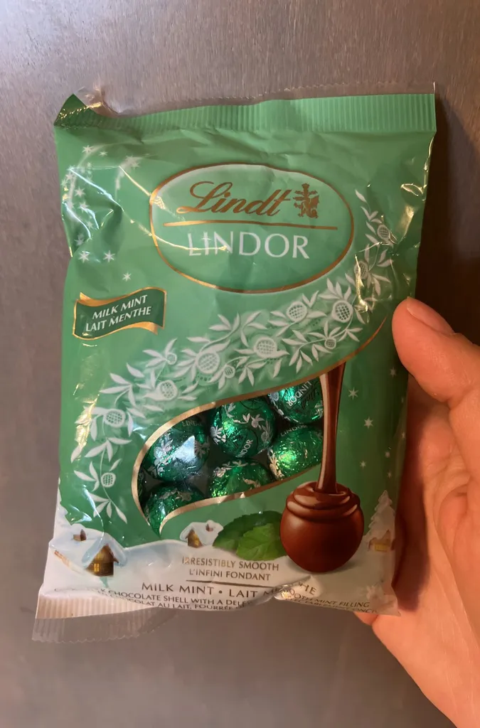 Lindt Kindle Milk Mint Chocolate photo 1