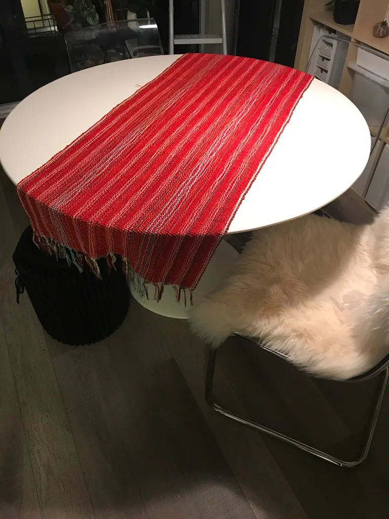 Tapestry TableRunner Throw photo 1