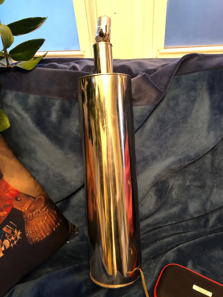 ISO someone to fix my lamp photo 1