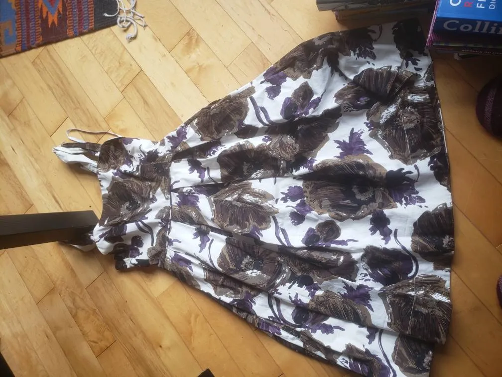 Beautiful Dress. Can Come With Tule Underskirt. photo 1