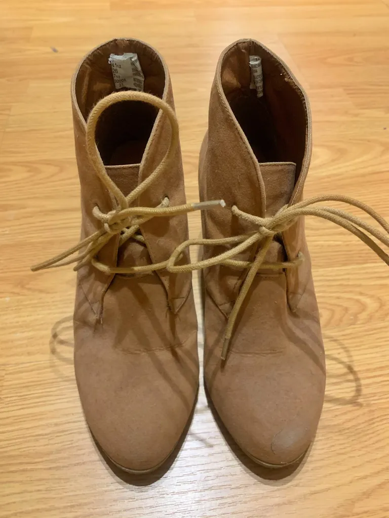 Fall Ankle Boots, Size 9/Size 40 photo 1