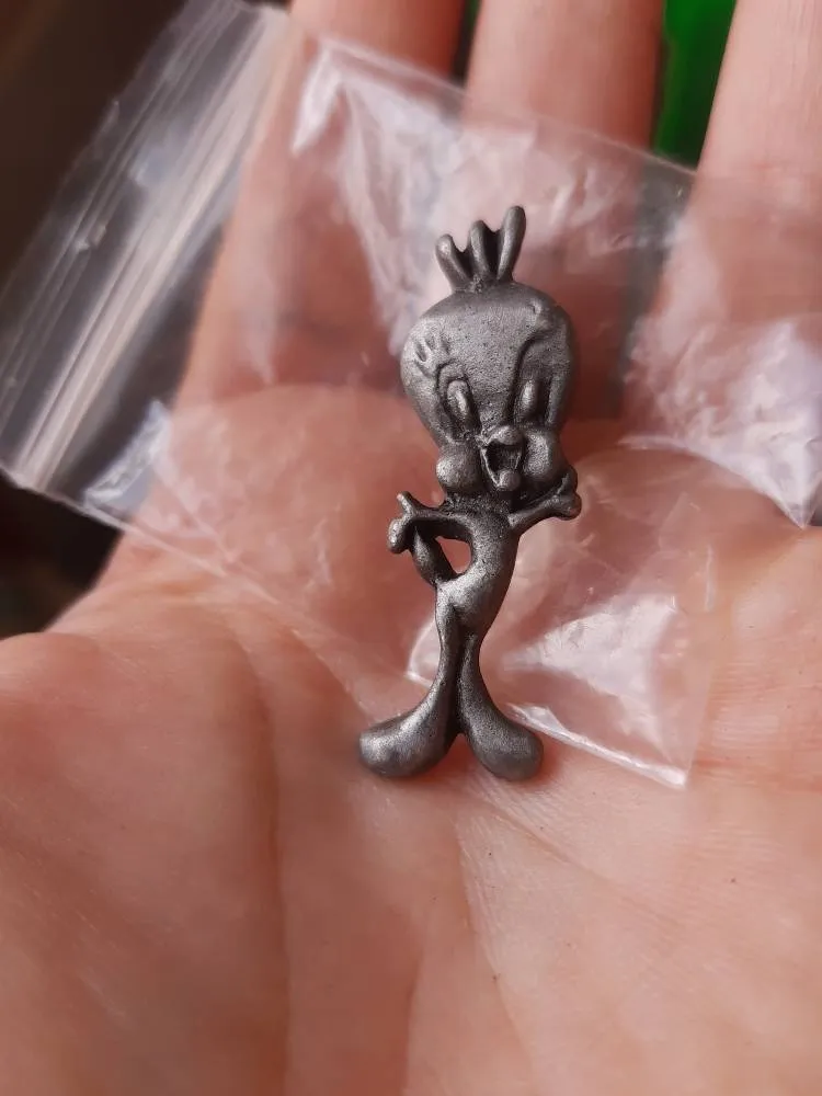 Metal Tweety Bird Pin photo 1