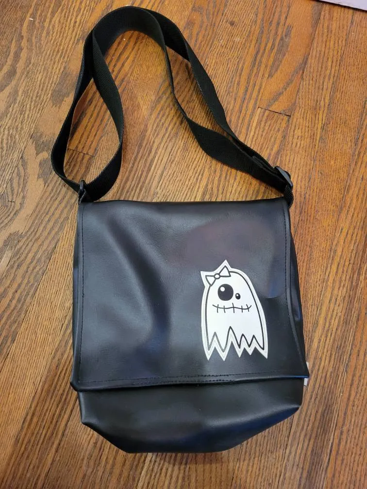 Fix Eight Small Leather Purse photo 1