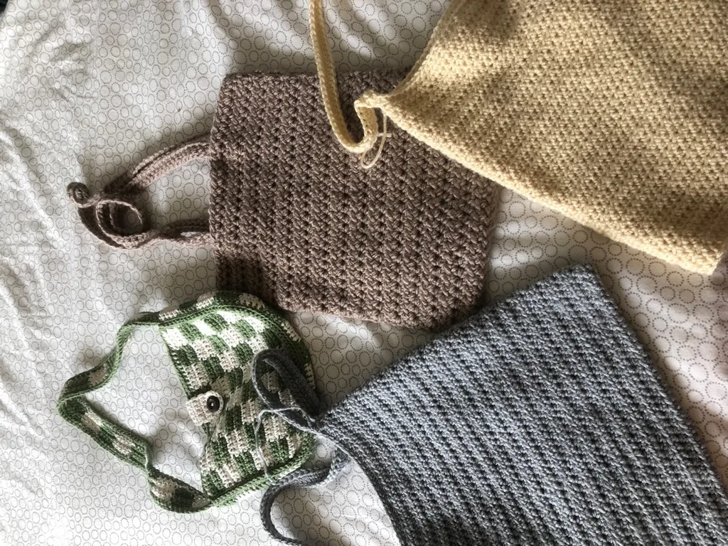 Crochet Totes photo 1