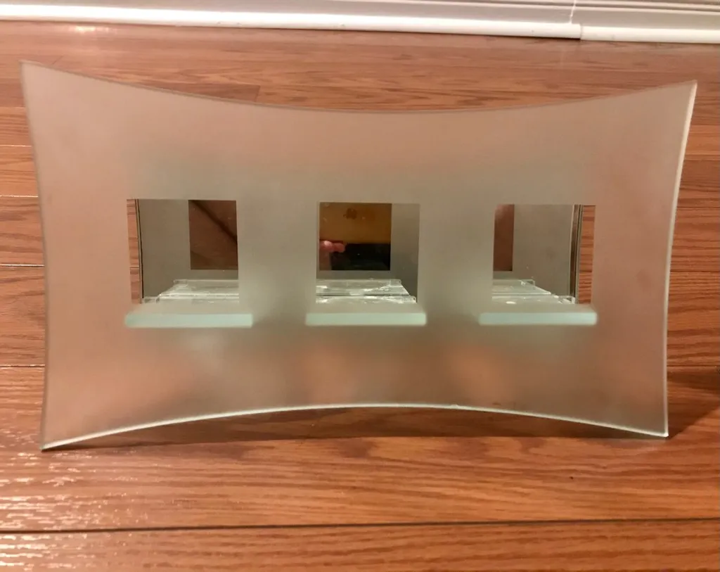 Wall mounted candle holder photo 1