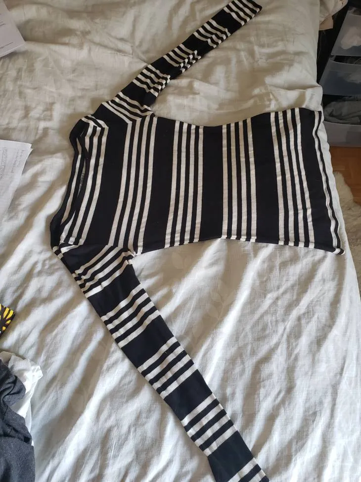 Long Sleeve Black And White Shirt XS photo 1