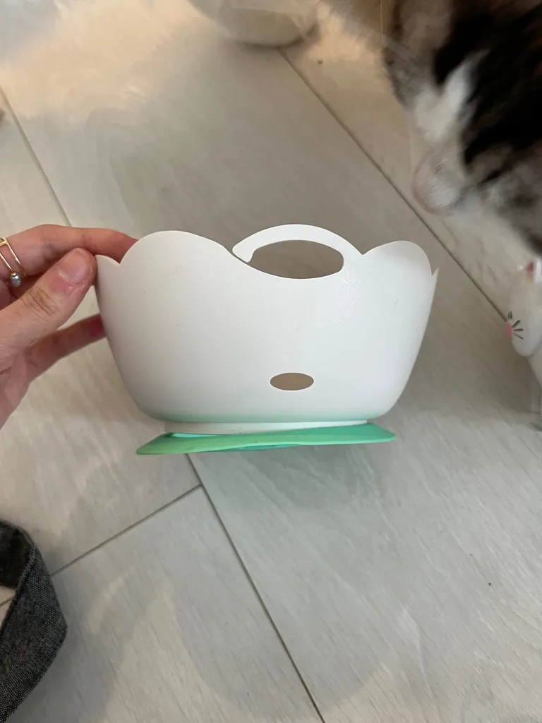 Plastic Yarn Bowl photo 1