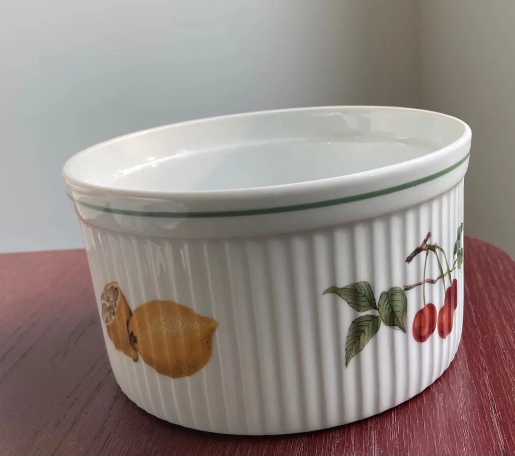 Royal Worcester Porcelain Soufflé Dish photo 1