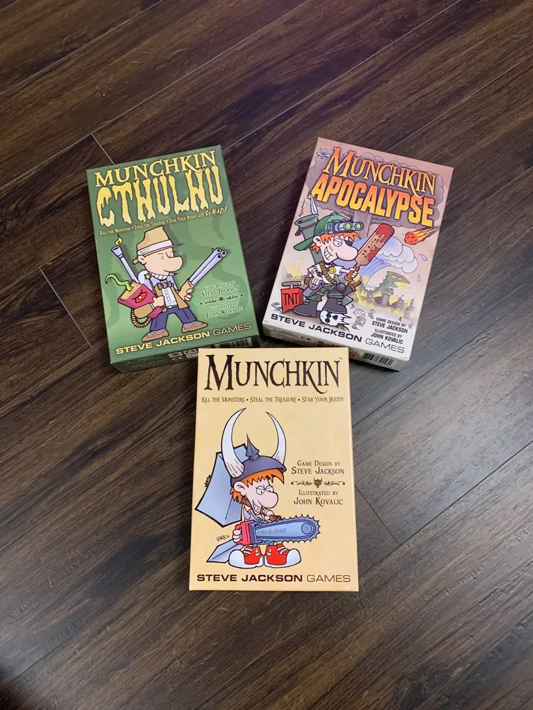 Munchkin + Expansions photo 1