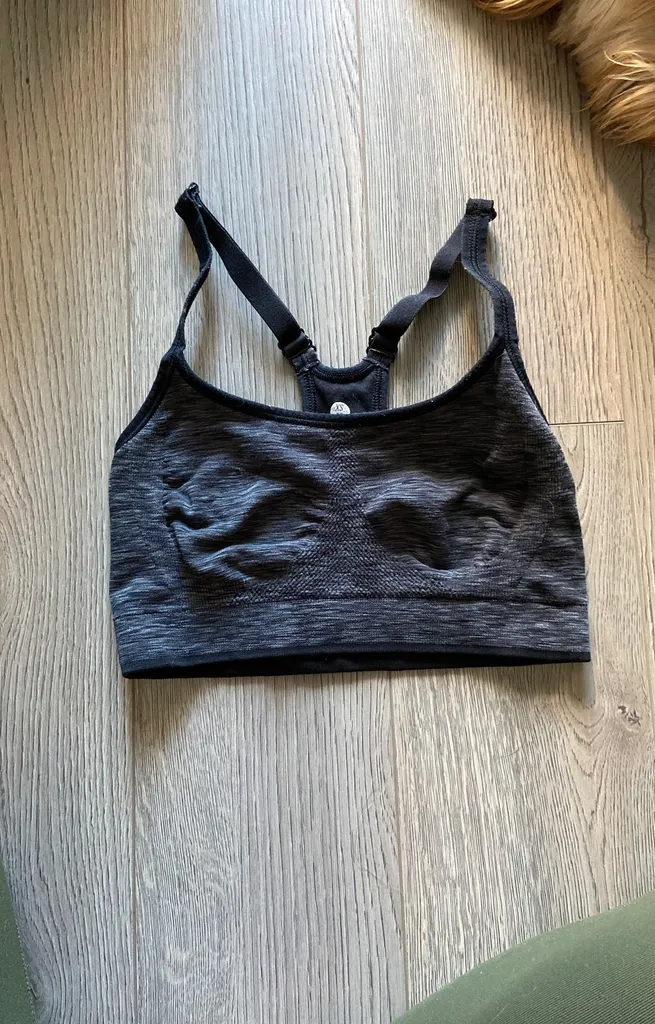 Old Navy Sports Bra photo 1