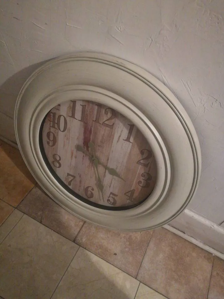 Huge Wall Clock photo 1
