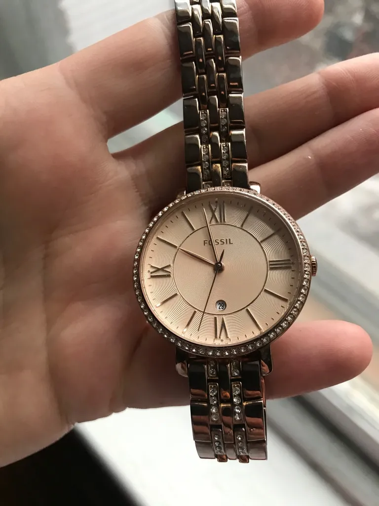 Rose Gold Fossil Watch photo 1