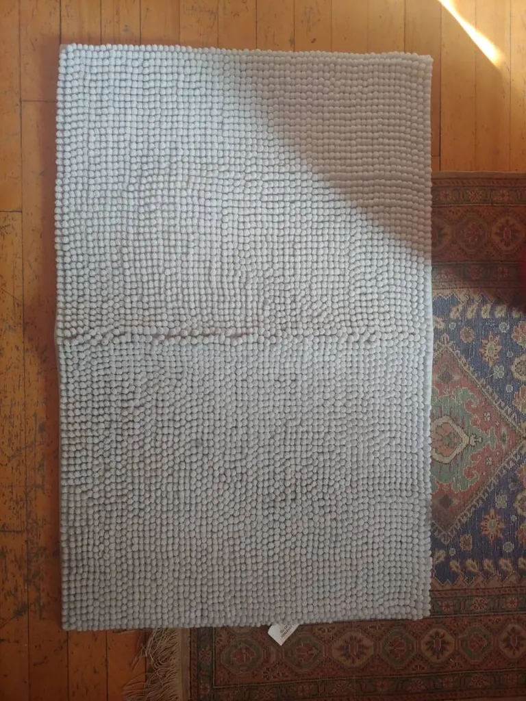 Brand New Bathmat photo 1