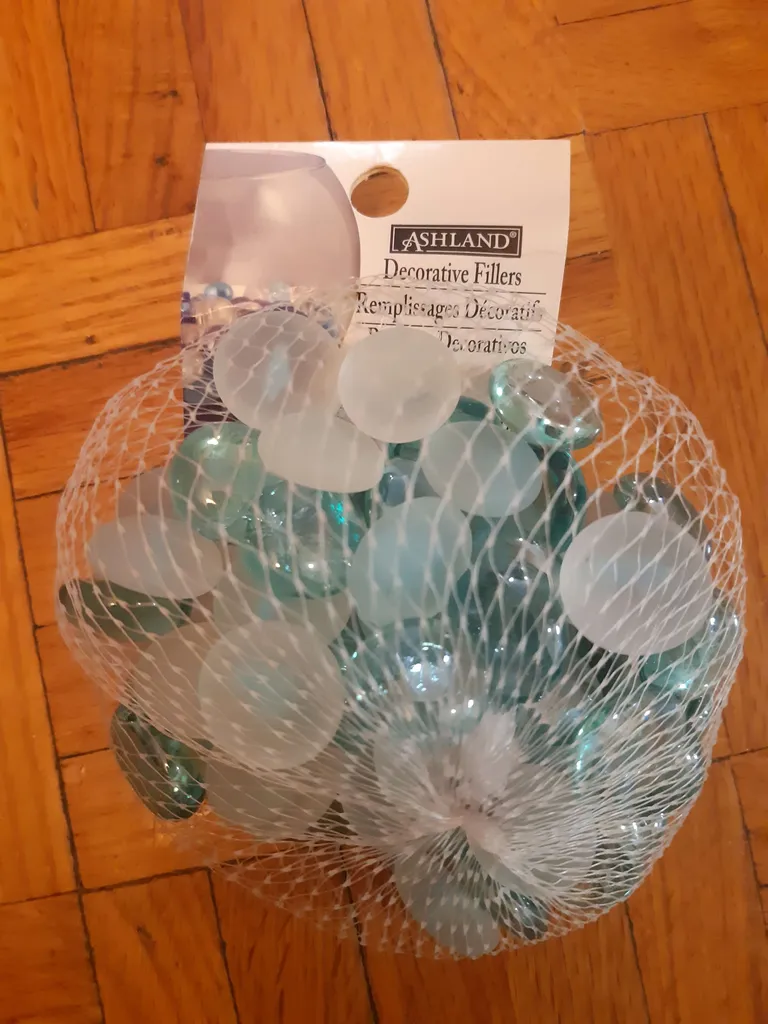 Decorative glass fillers photo 1