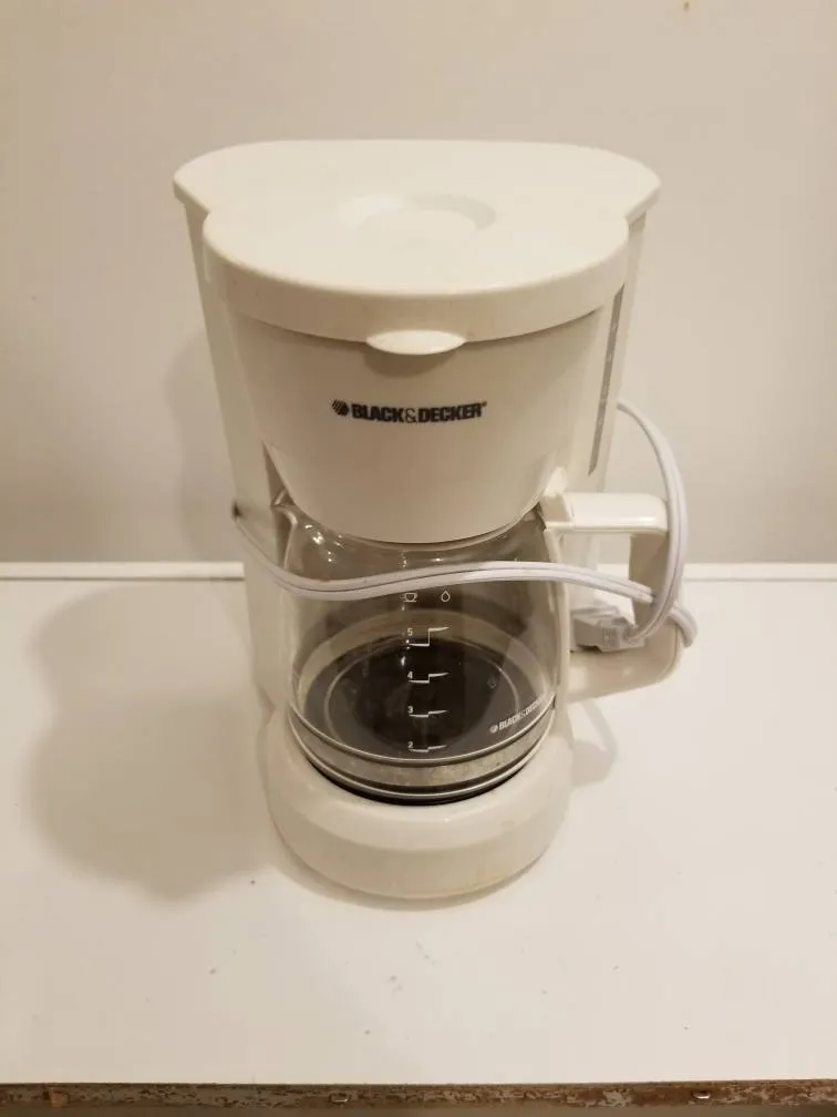 5 Cup Coffee Maker photo 1
