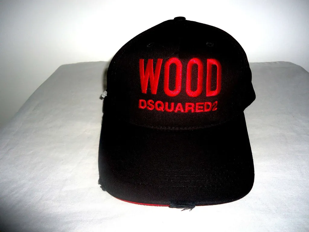 Dsqured2 Black "Wood" Cap Sample Mint! photo 1