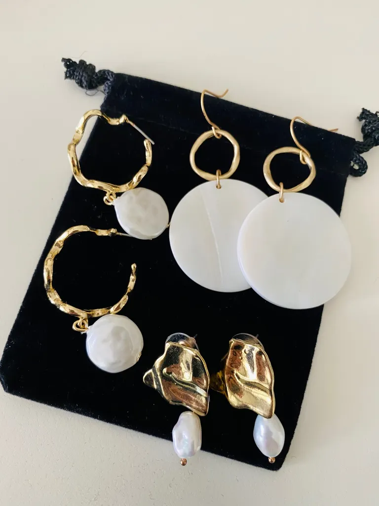 Korean Pearl Style Earrings photo 1