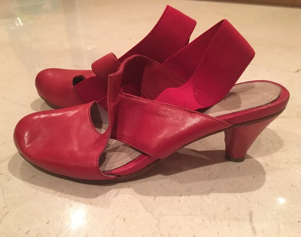 Coupleof Leather Heels photo 1