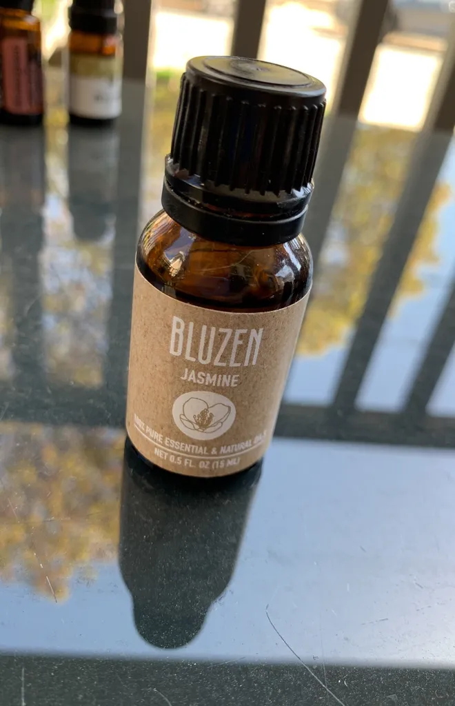 Oil - Jasmine photo 1