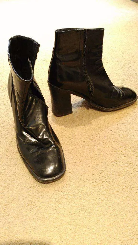 Black ankle booties, size 40 photo 1