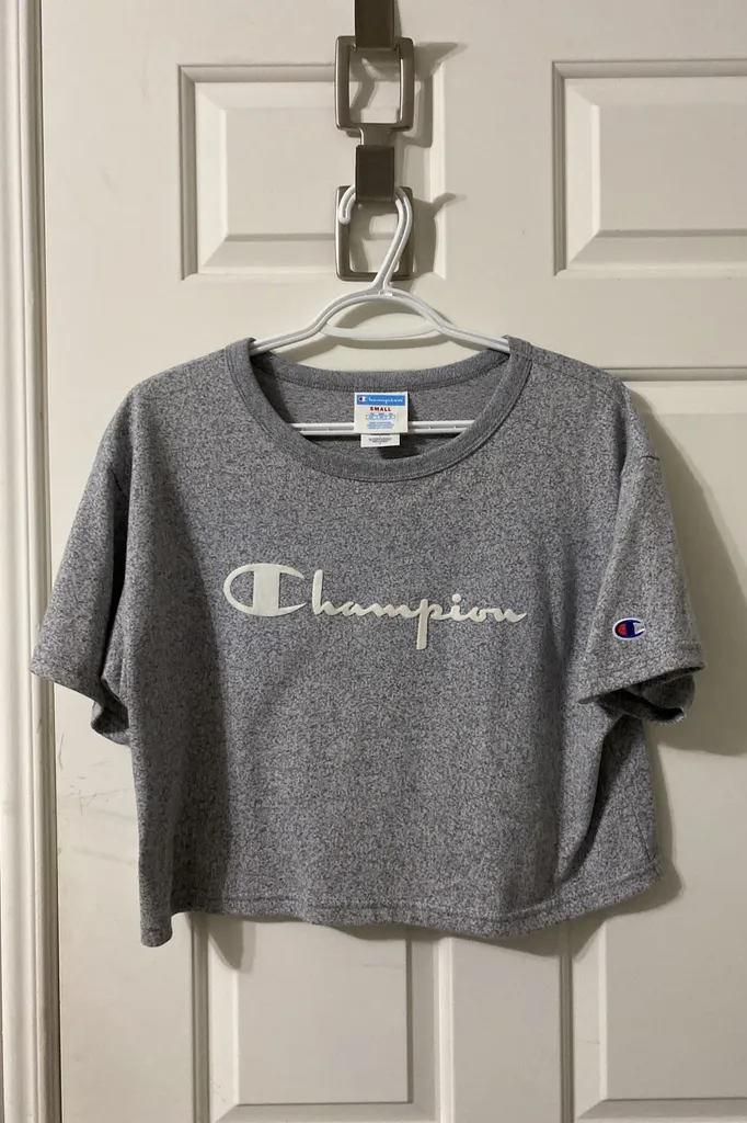 Champion Cropped shirt photo 1
