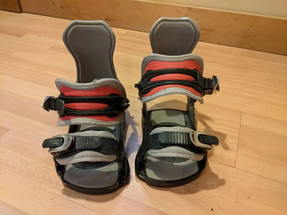 Snowboard Bindings photo 1