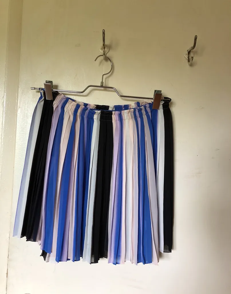 Club Monaco tube top/skirt 🤔 photo 1