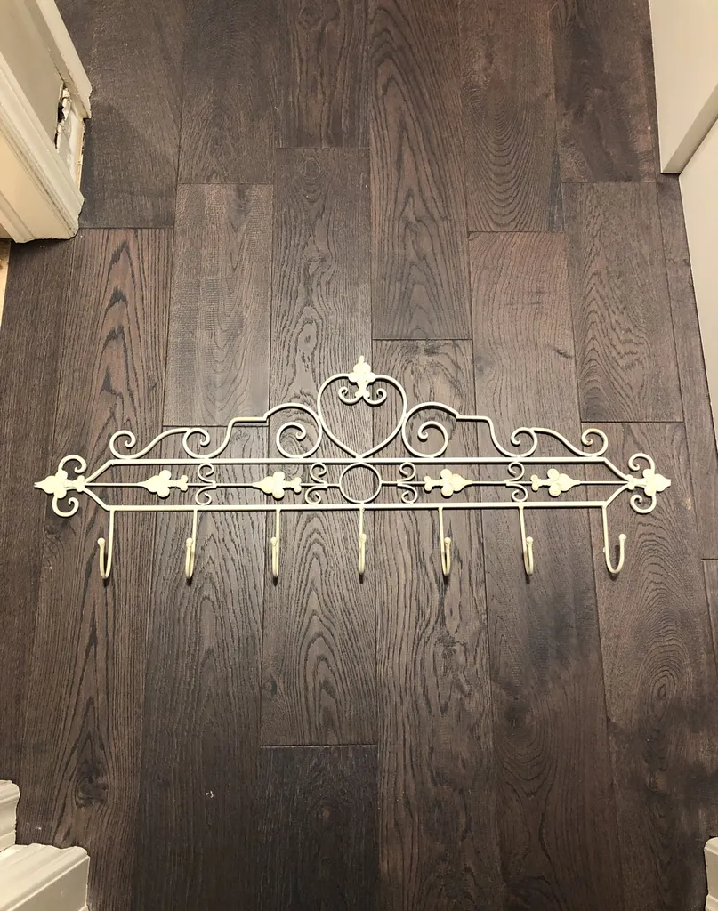 Iron Wall Hanger photo 1