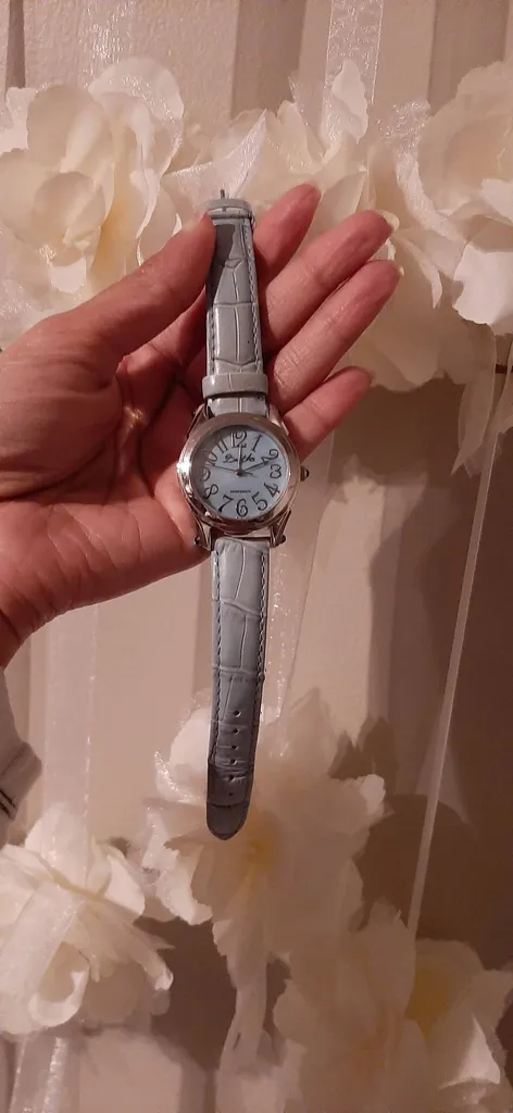 Good Condition Watch photo 1