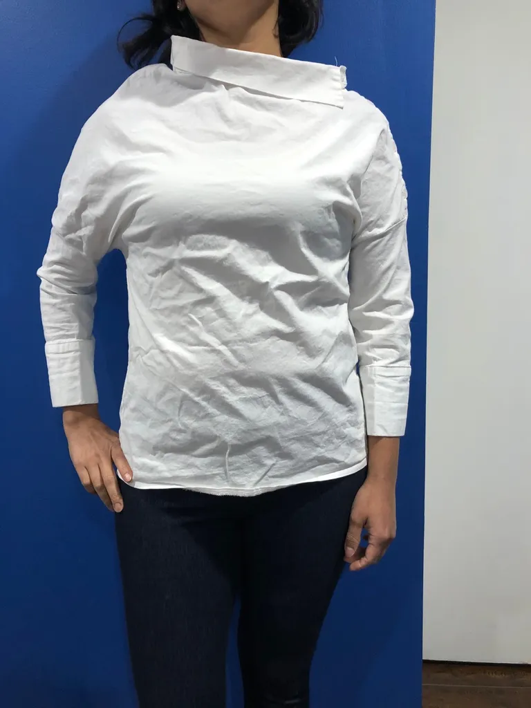 Cool white Shirt photo 1