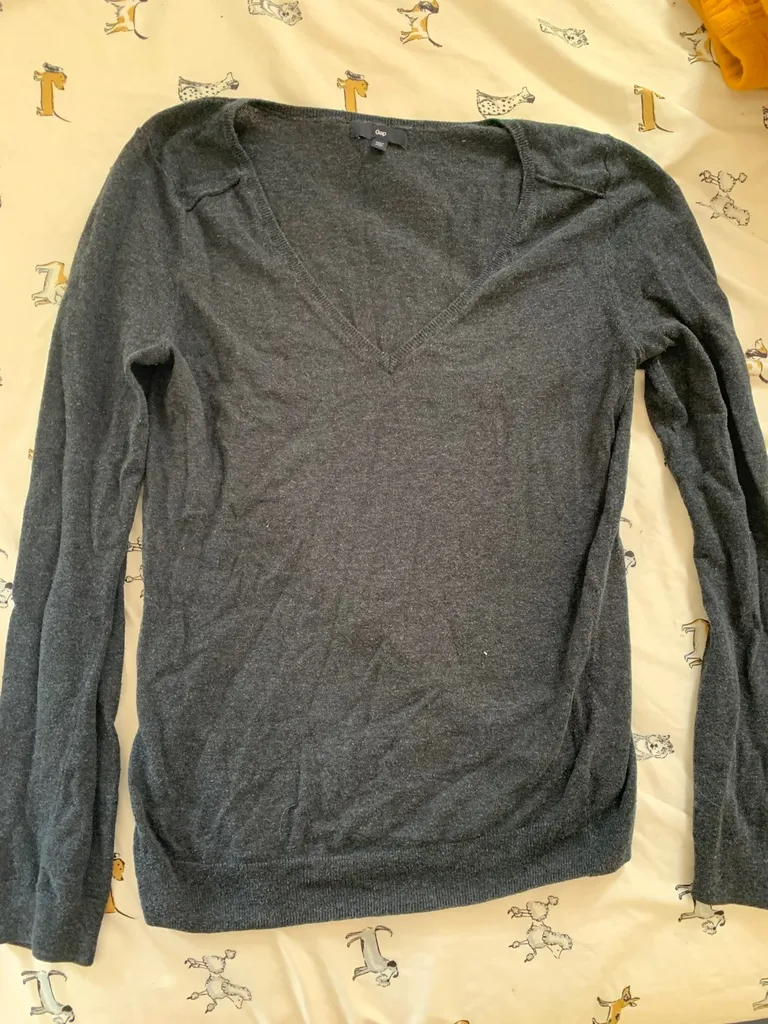 long sleeve sweater photo 1