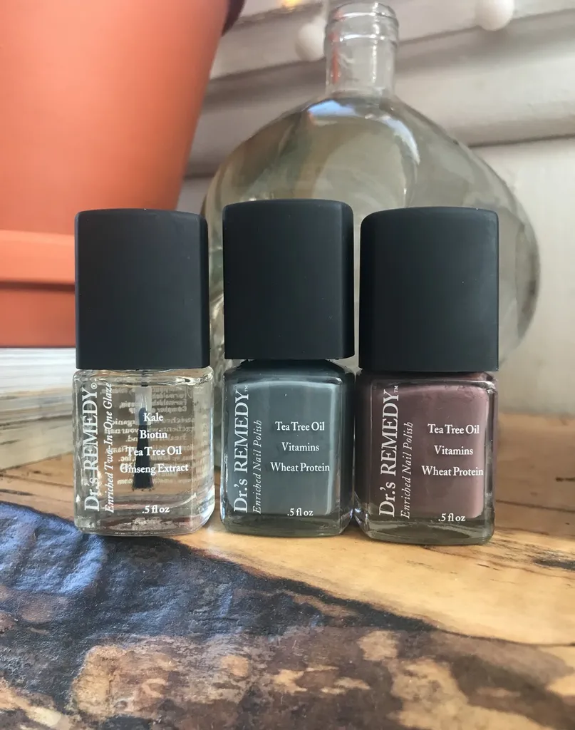 Eco Friendly Nail Polish photo 1