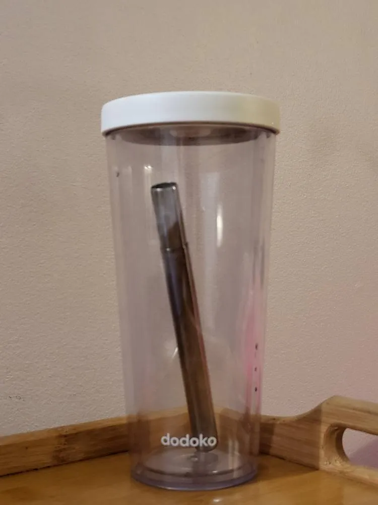 Boba Bottle With Metal Straw photo 1
