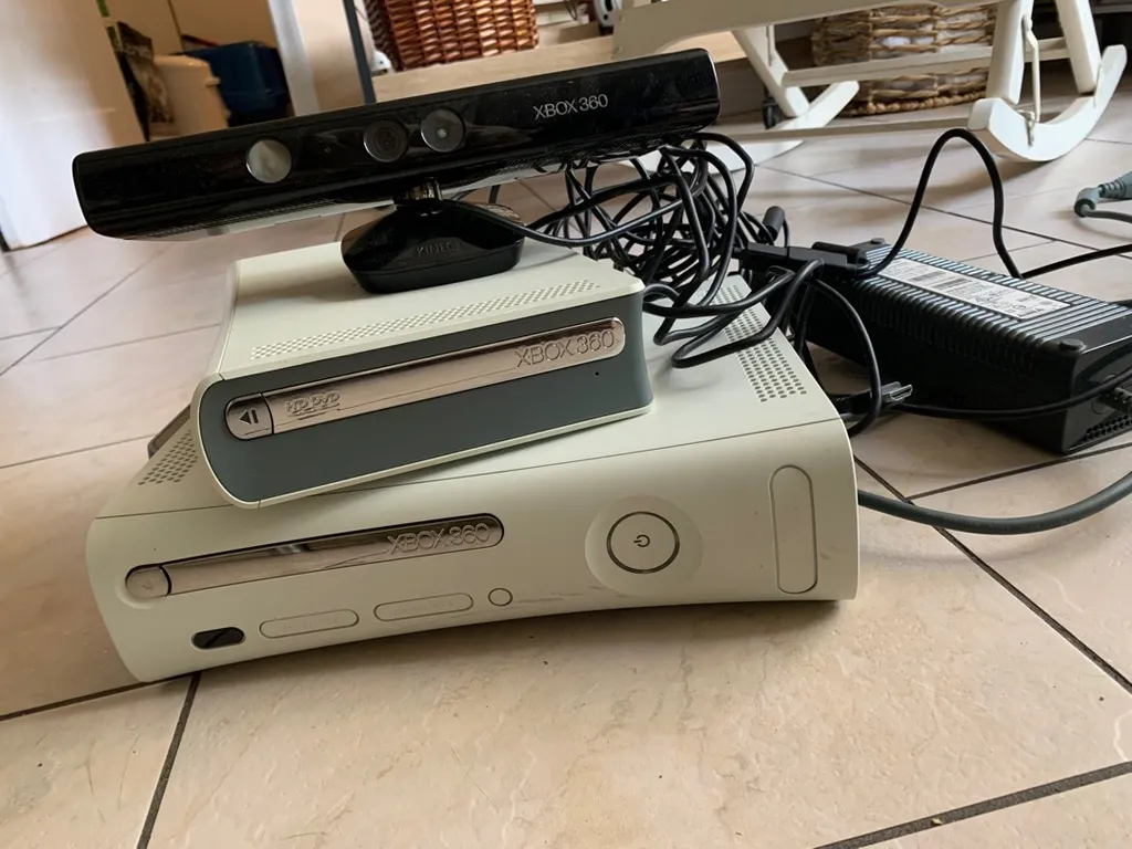 Xbox 360 + kinect photo 1