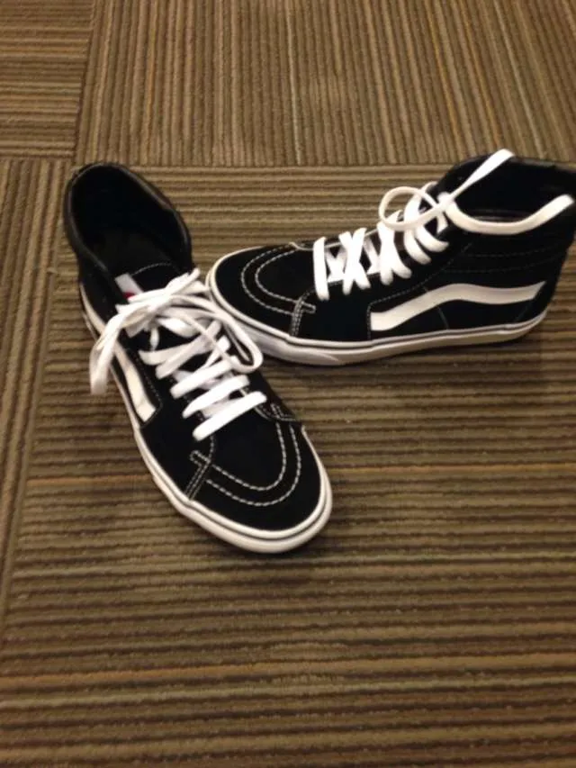 Like New Vans Size 7 M 8.5 W photo 1