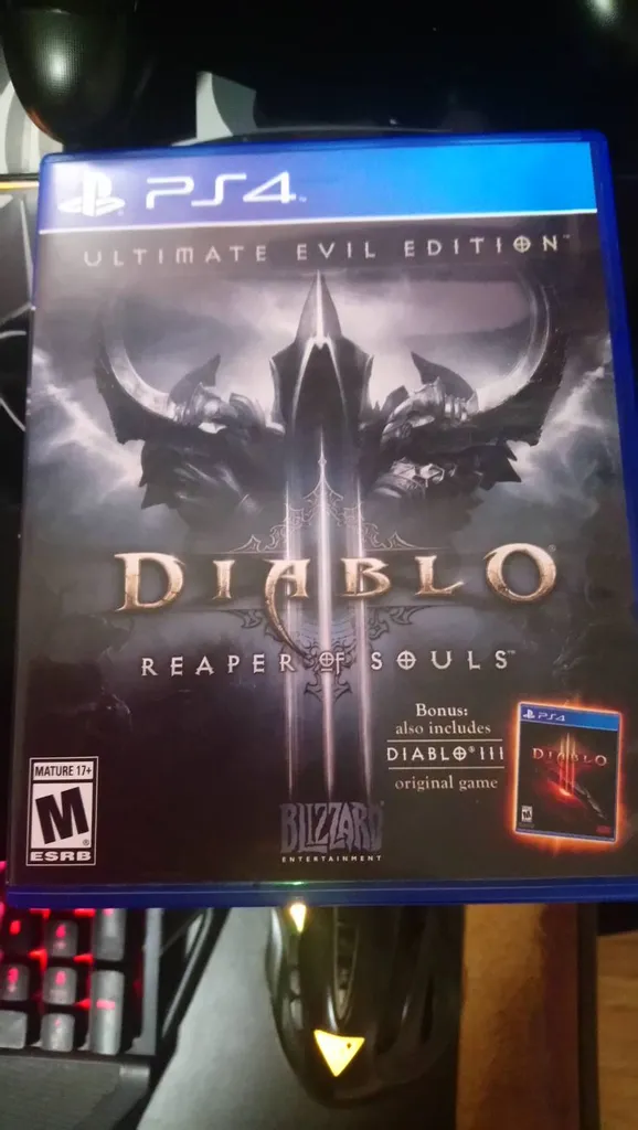 DIABLO 3: ULTIMATE EVIL EDITION (PS4) photo 1